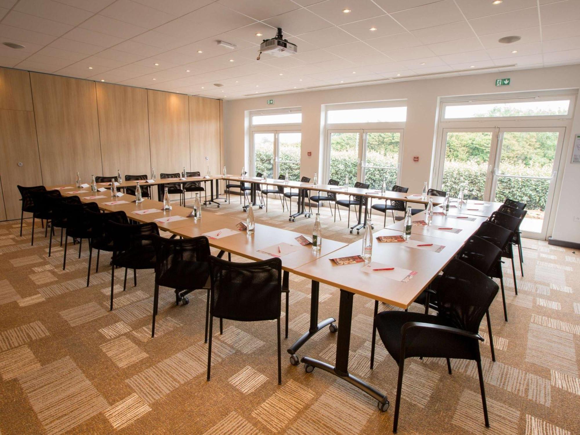 Ibis Cherbourg La Glacerie Exterior foto